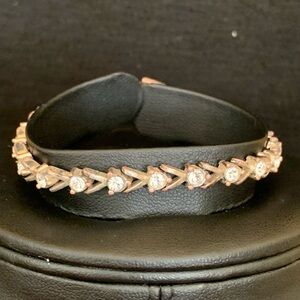 Vintage Avon Faux Tennis Bracelet Clear Rhinestones Prong Set  7.75"